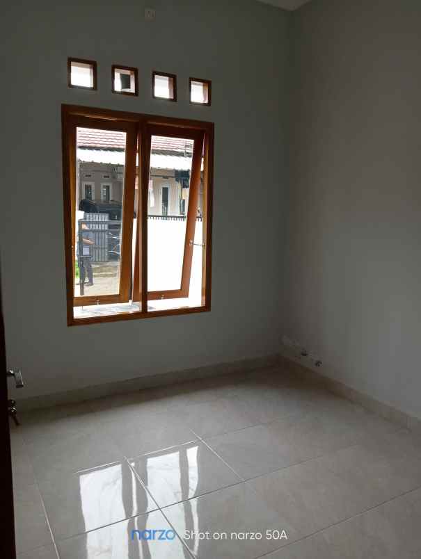 dijual rumah jl perum bilabong raya