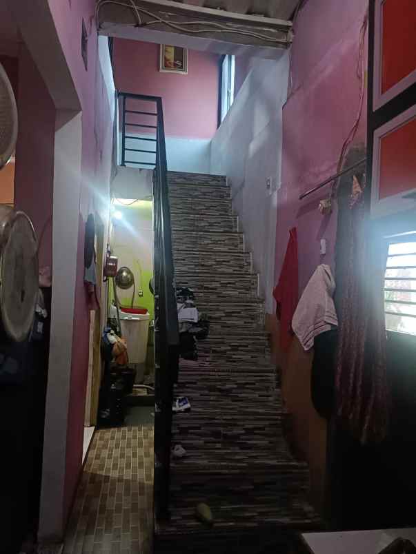 dijual rumah jl perumahan bernis