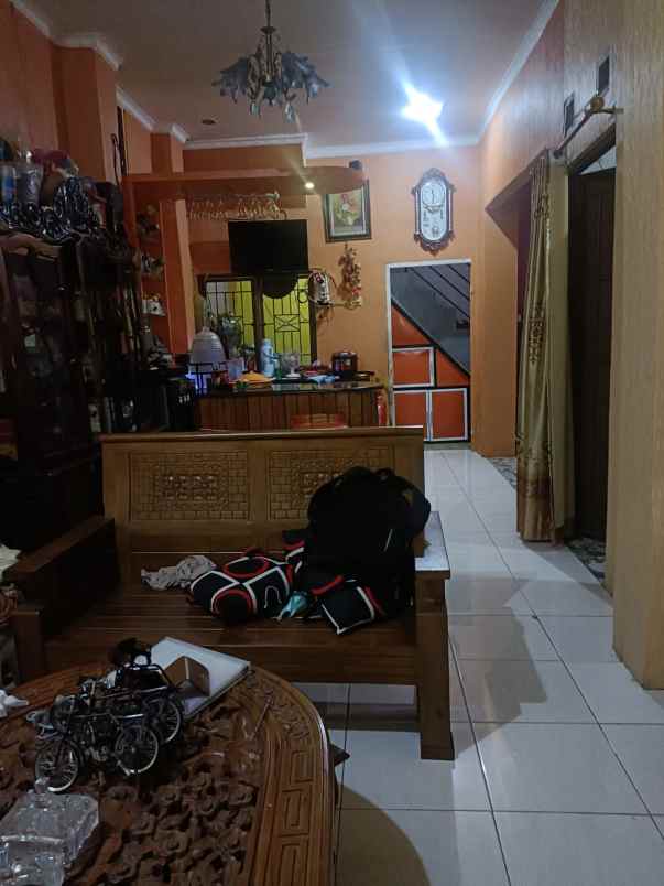 dijual rumah jl perumahan bernis