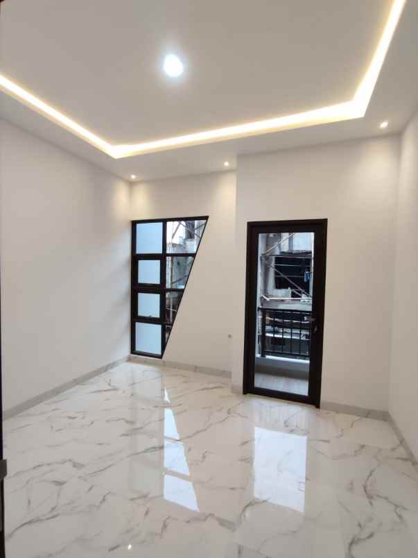 dijual rumah jl rawamangun jakarta timur