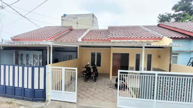 dijual rumah jl raya parung serab