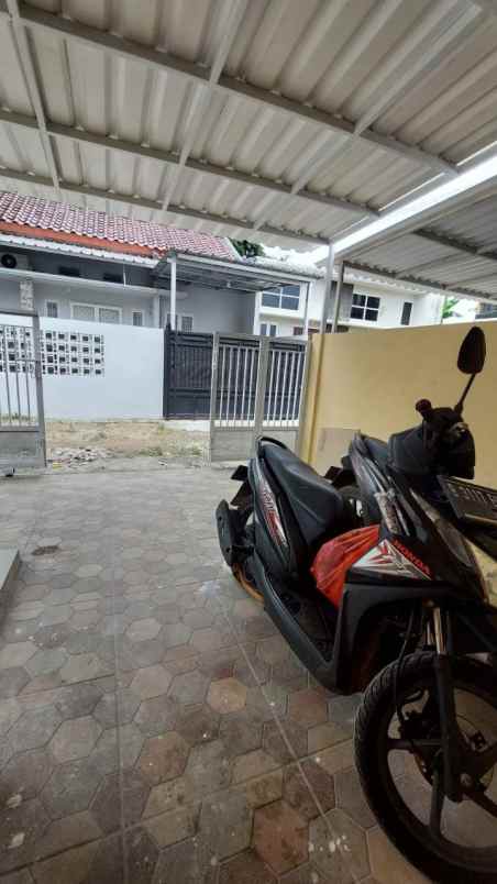 dijual rumah jl raya parung serab