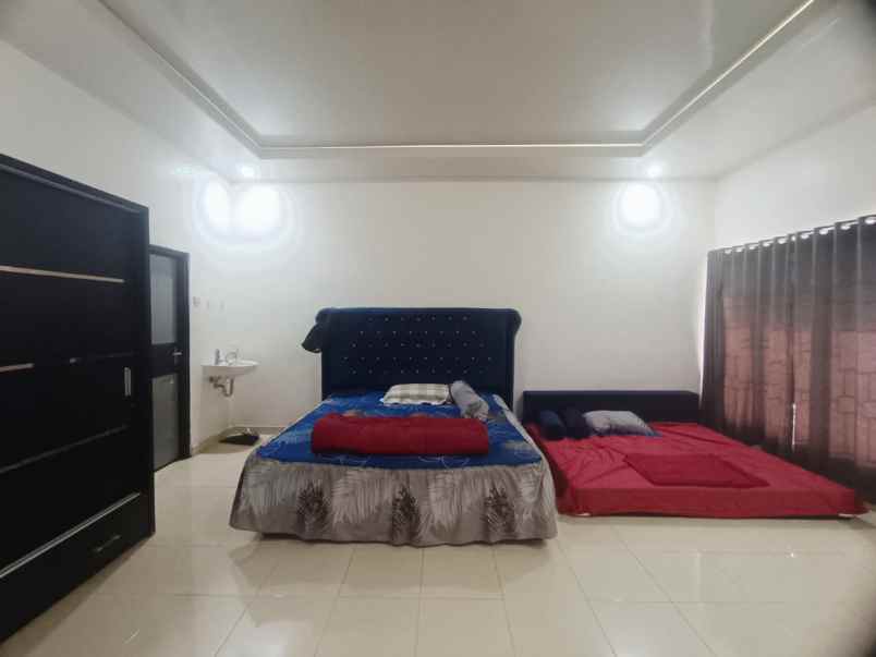 dijual rumah jl raya sholeh iskandar