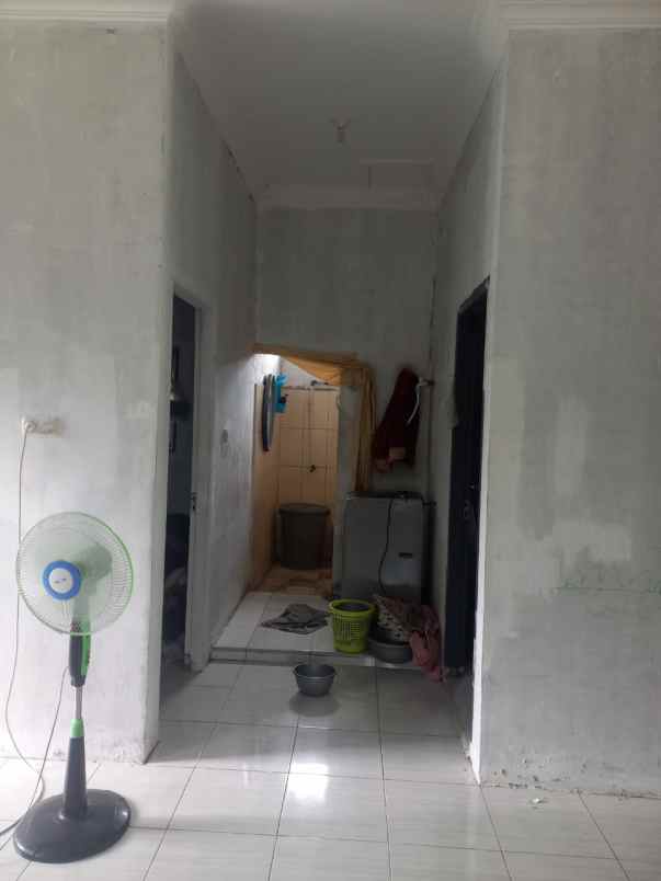 dijual rumah jl sekuntum