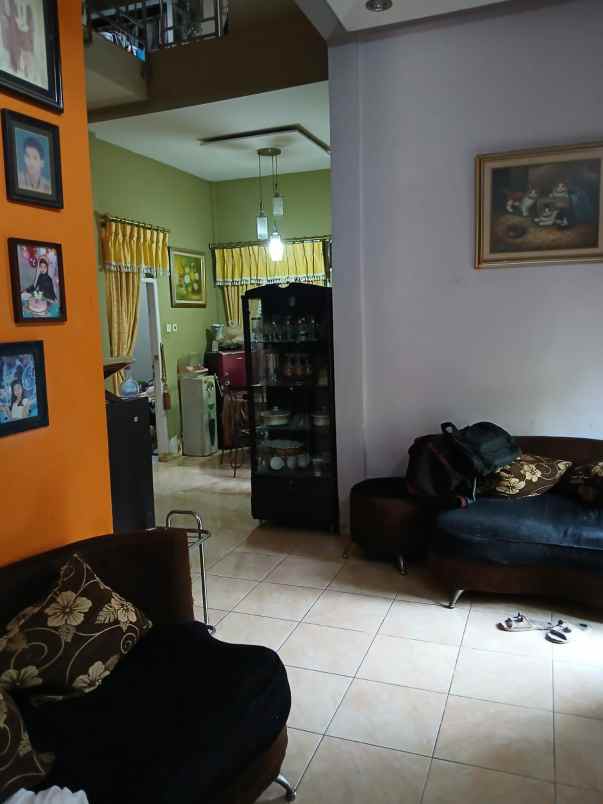 dijual rumah jl tengkubey