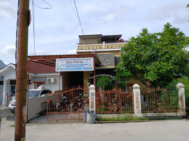 dijual rumah jl tengkubey