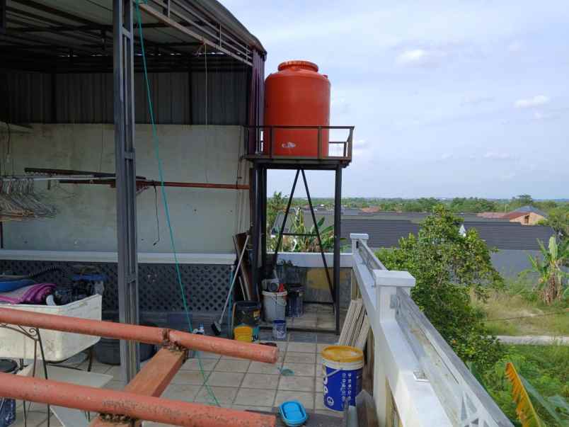 dijual rumah jl tengkubey