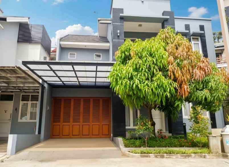 dijual rumah jl ters gegerkalong hilir