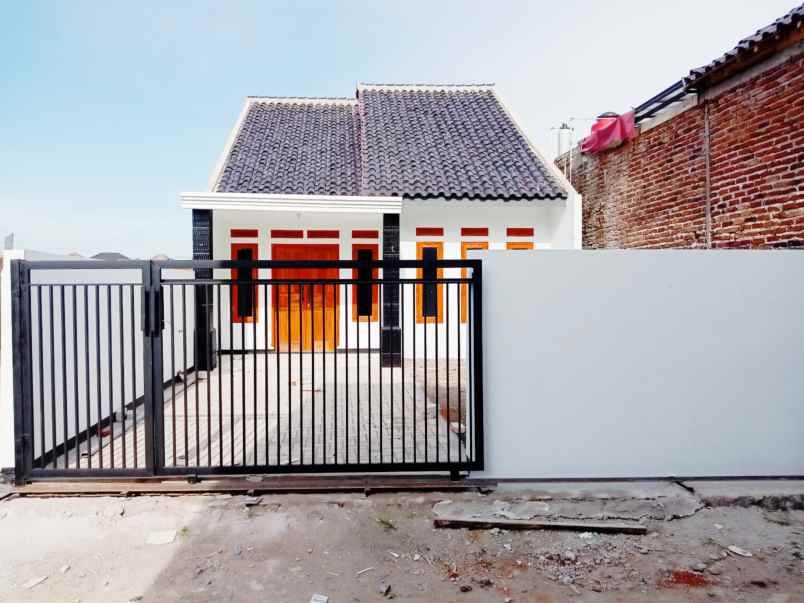 dijual rumah jln bojongwaru rancamulya