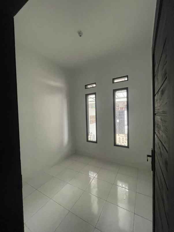 dijual rumah jln jatimekar paniisan