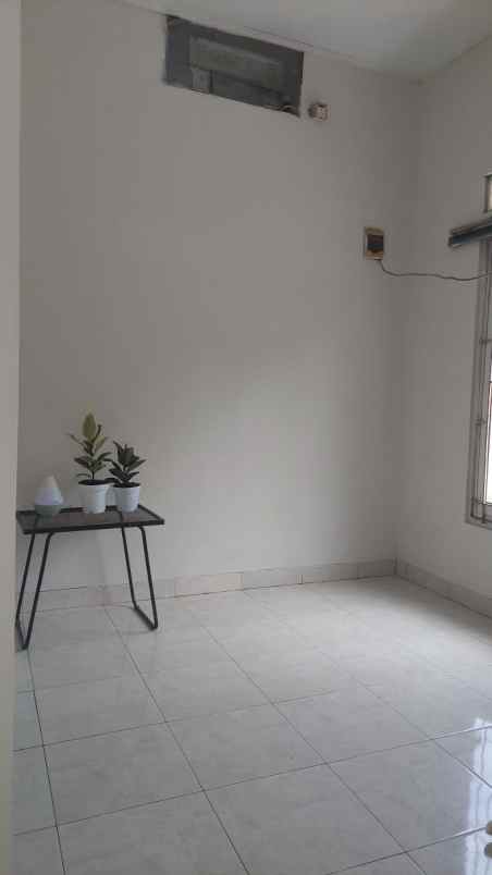 dijual rumah jln pelita raya rangkapan