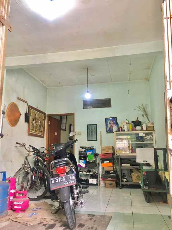 dijual rumah jln pertengahan