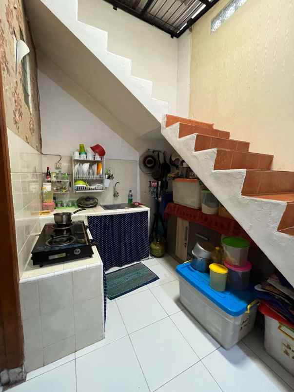 dijual rumah jln raya tole iskandar depok