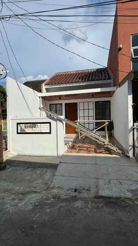 dijual rumah jombang