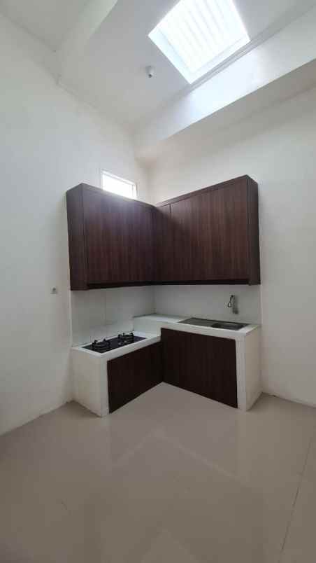 dijual rumah karang satria tambun