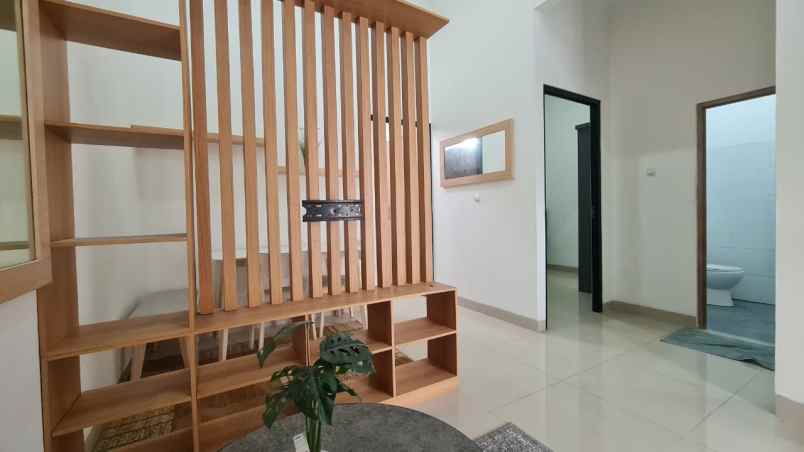 dijual rumah karang satria tambun