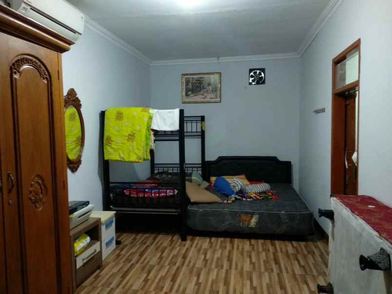 dijual rumah karasak