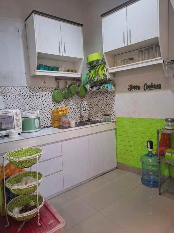 dijual rumah kebagusan