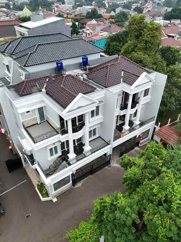 dijual rumah kebagusan