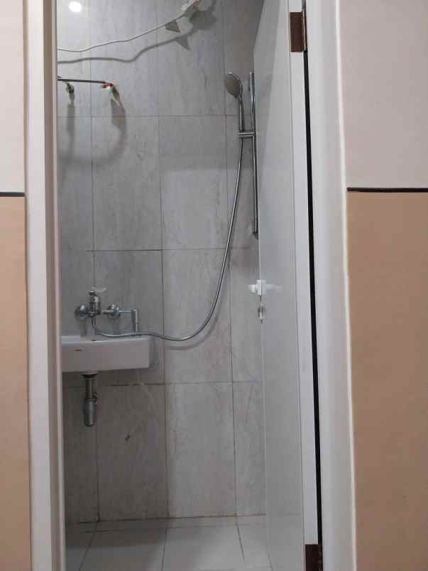 dijual rumah kebayoran baru raya