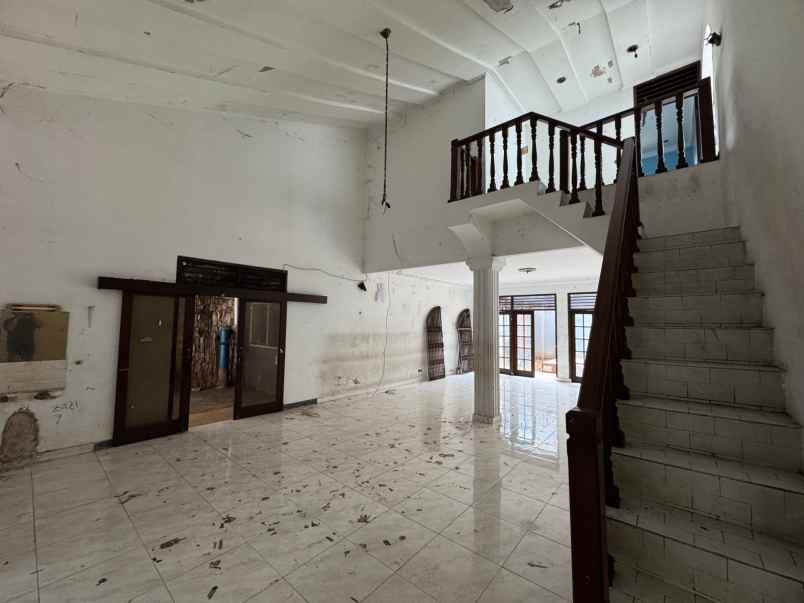 dijual rumah kebon jeruk