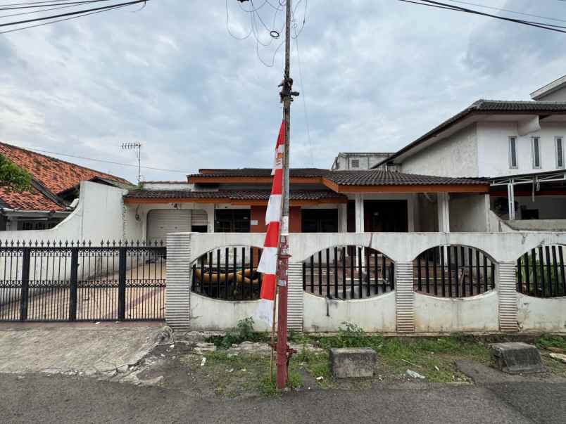 dijual rumah kebon jeruk