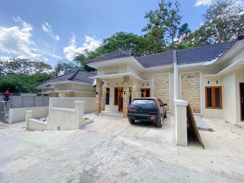 dijual rumah kec moyudan kab sleman