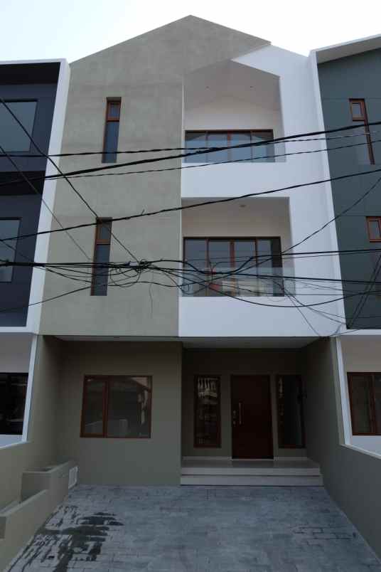 dijual rumah kelapa cengkir kelapa gading