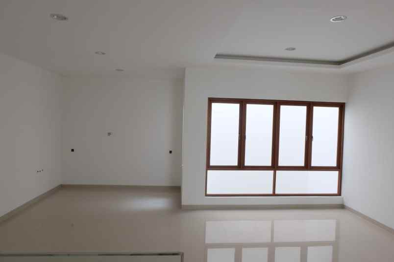 dijual rumah kelapa cengkir kelapa gading