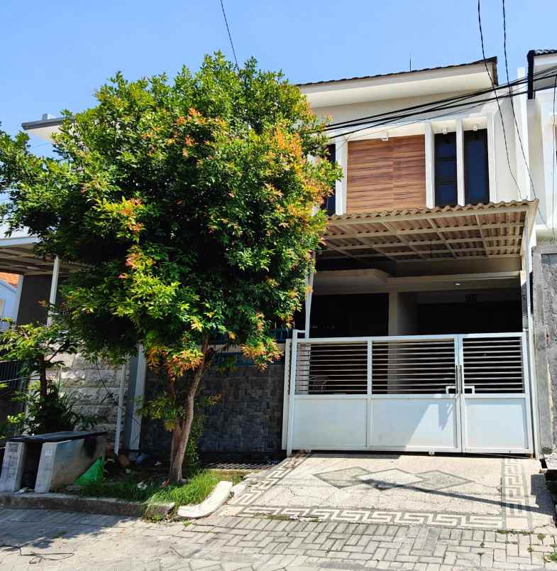 dijual rumah ketintang madya