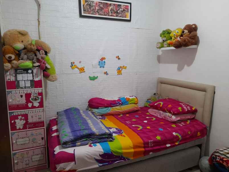 dijual rumah kirana puri jl sudirman