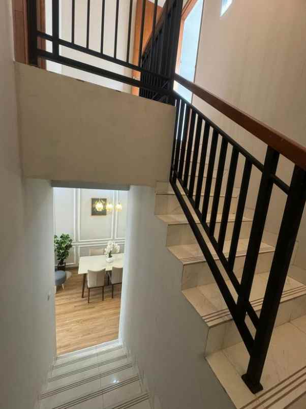 dijual rumah komp cherry field buahbatu