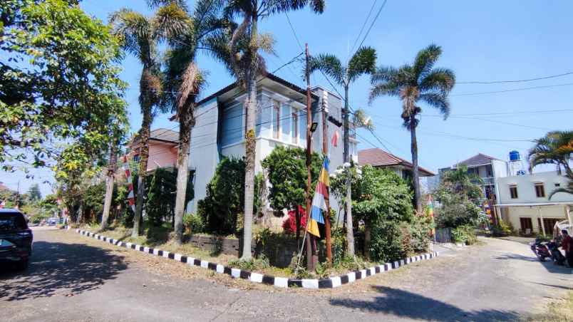 dijual rumah komplek abadi regency