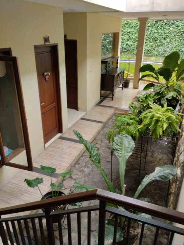 dijual rumah komplek auri jl wira bakti