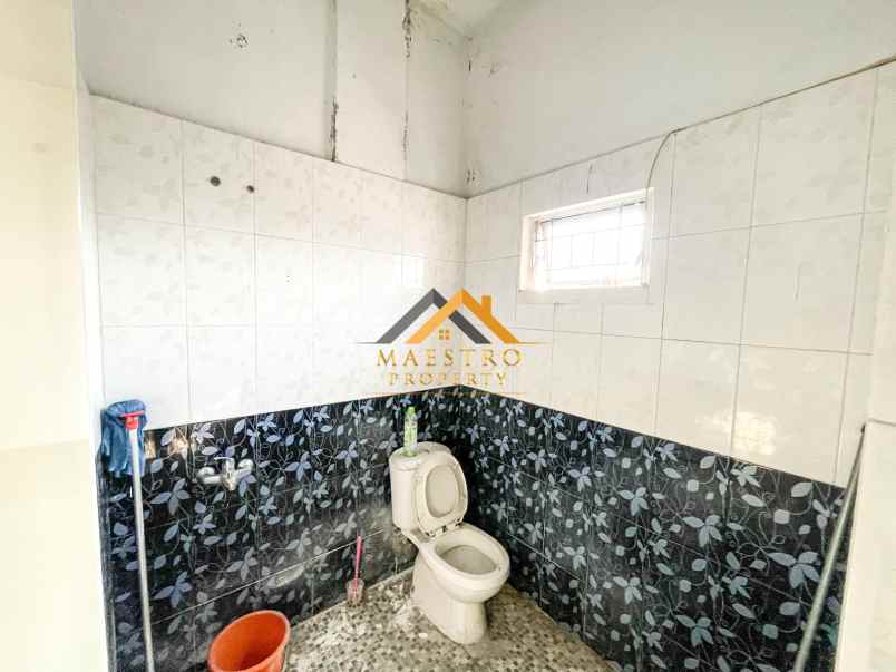 dijual rumah komplek bandar selamat