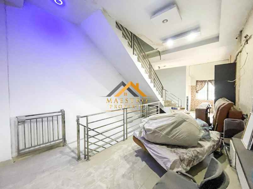 dijual rumah komplek bandar selamat