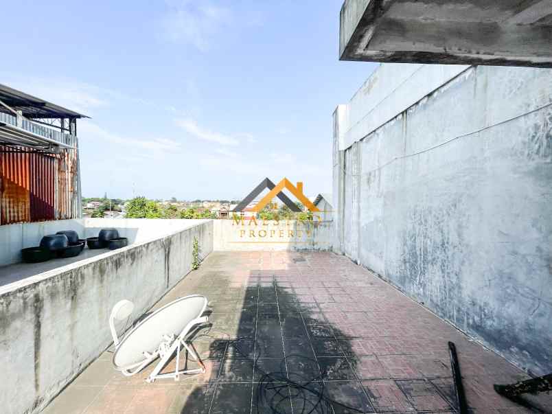 dijual rumah komplek bandar selamat
