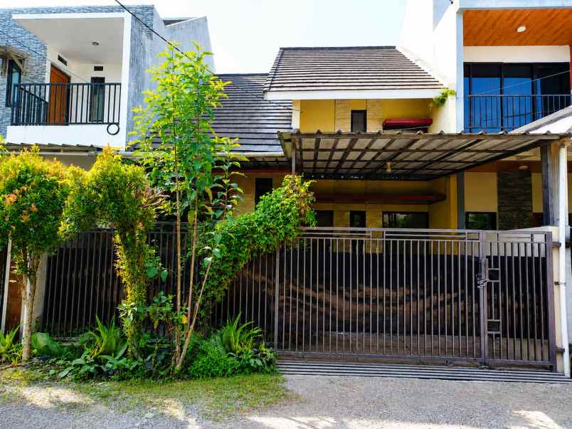 dijual rumah komplek baturaden techno