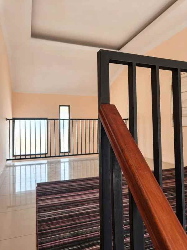 dijual rumah komplek baturaden techno