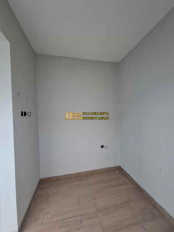 dijual rumah komplek citraland gama