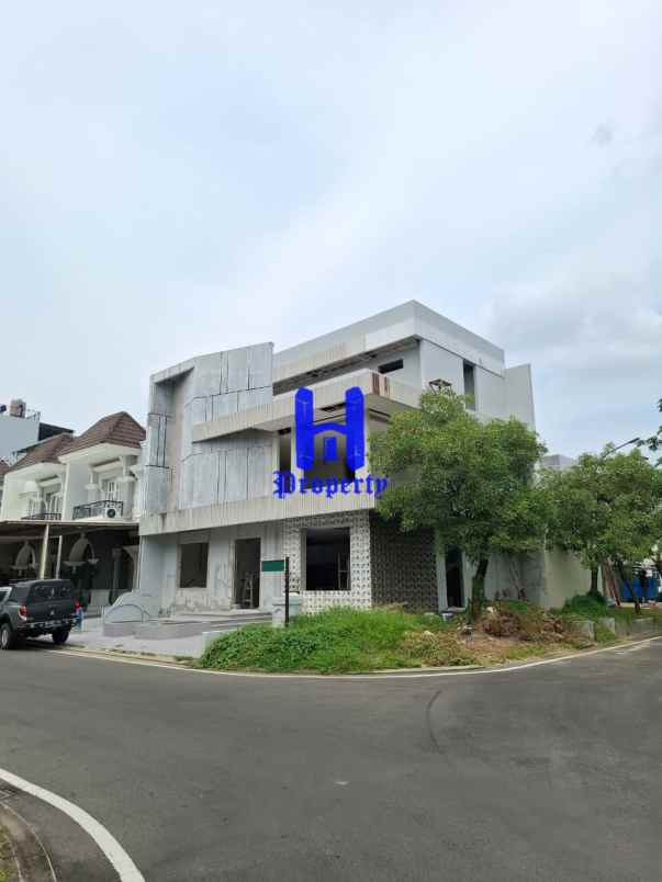 dijual rumah komplek citraland gama