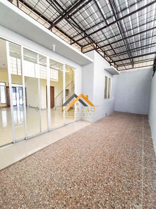 dijual rumah komplek green park type