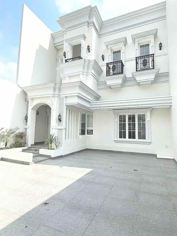 dijual rumah komplek joglo jakarta barat