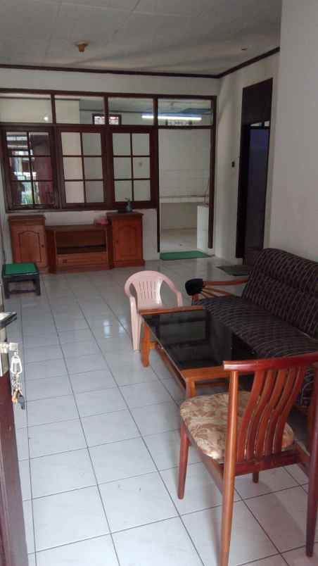 dijual rumah komplek pratista antapani