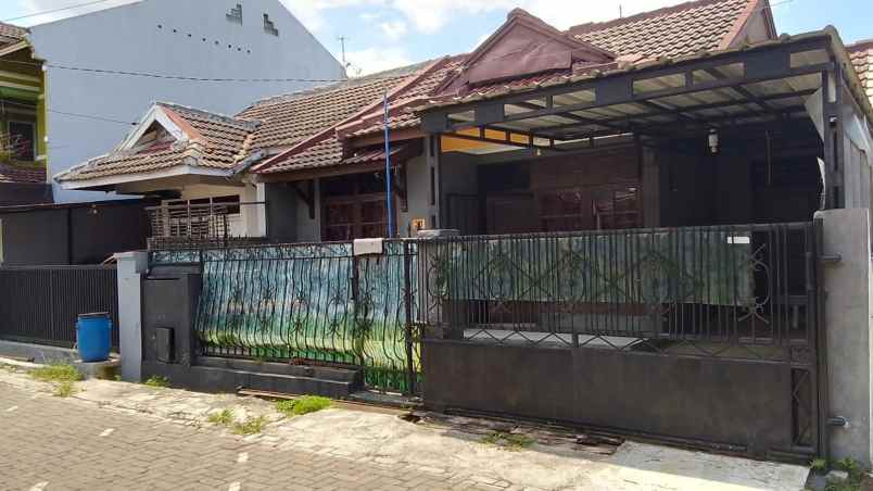 dijual rumah komplek pratista antapani