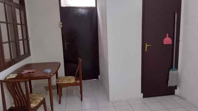 dijual rumah komplek pratista antapani