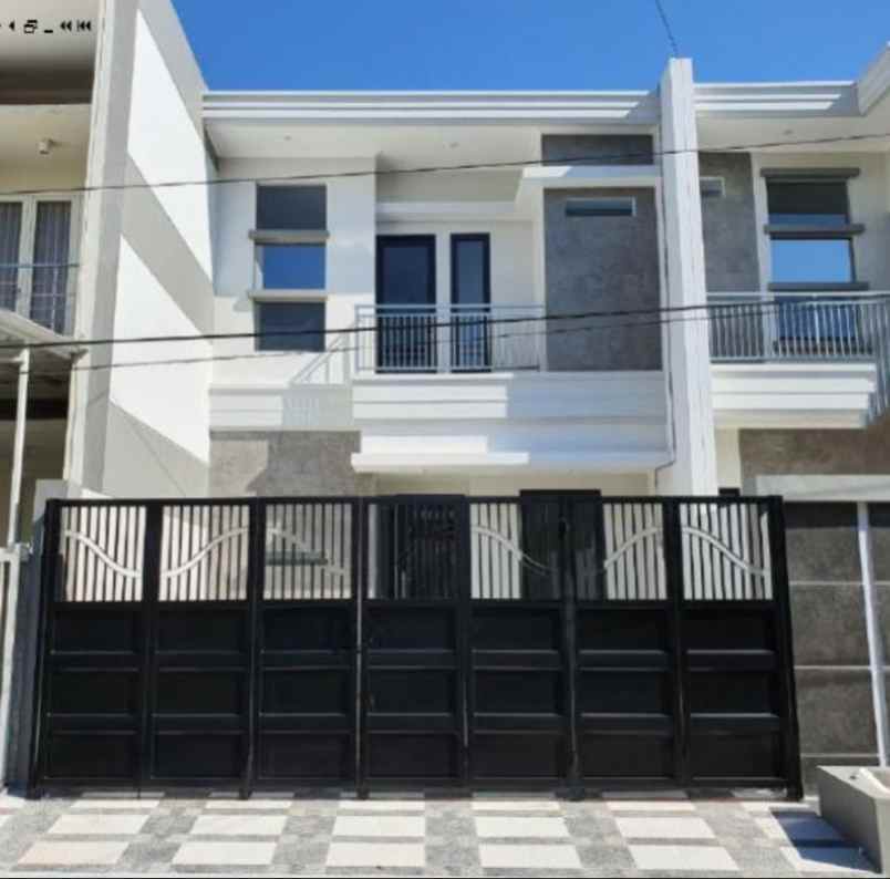 dijual rumah kutisari indah tengah