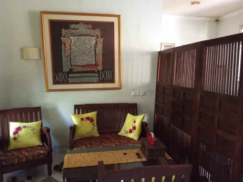 dijual rumah legenda wisata cibubur