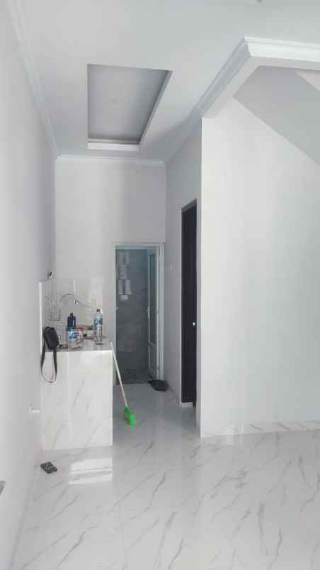 dijual rumah lenteng agung