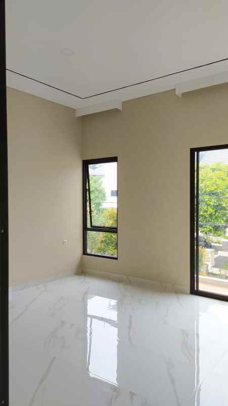 dijual rumah lippo cikarang